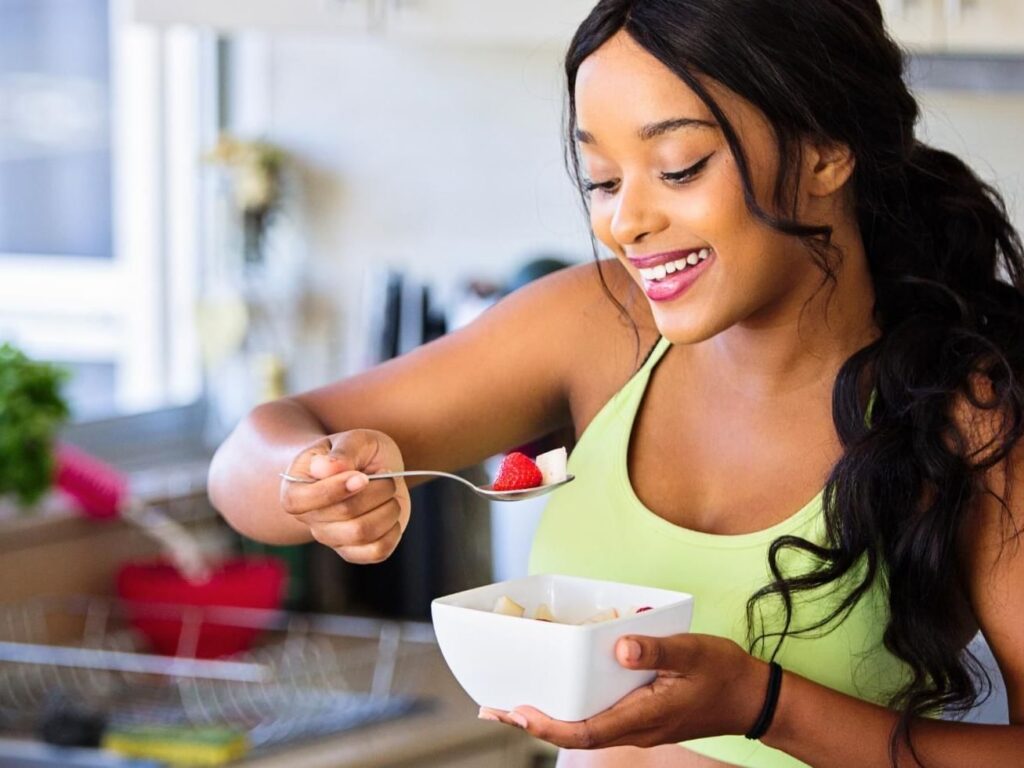 31 Delicious Superfoods That Will Boost Your Mood, According to a Nutritionist